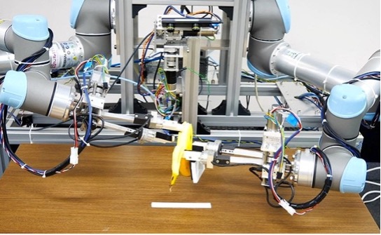 日本研發(fā)出新型雙臂機(jī)器人 可3分鐘內(nèi)完成香蕉剝皮的動作