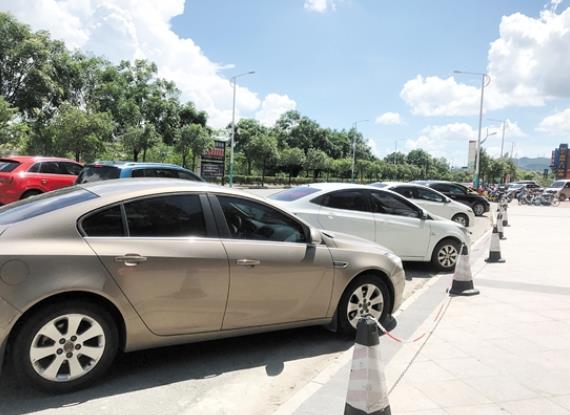 汽車油箱加滿后能暴曬嗎 加滿油有哪些危害